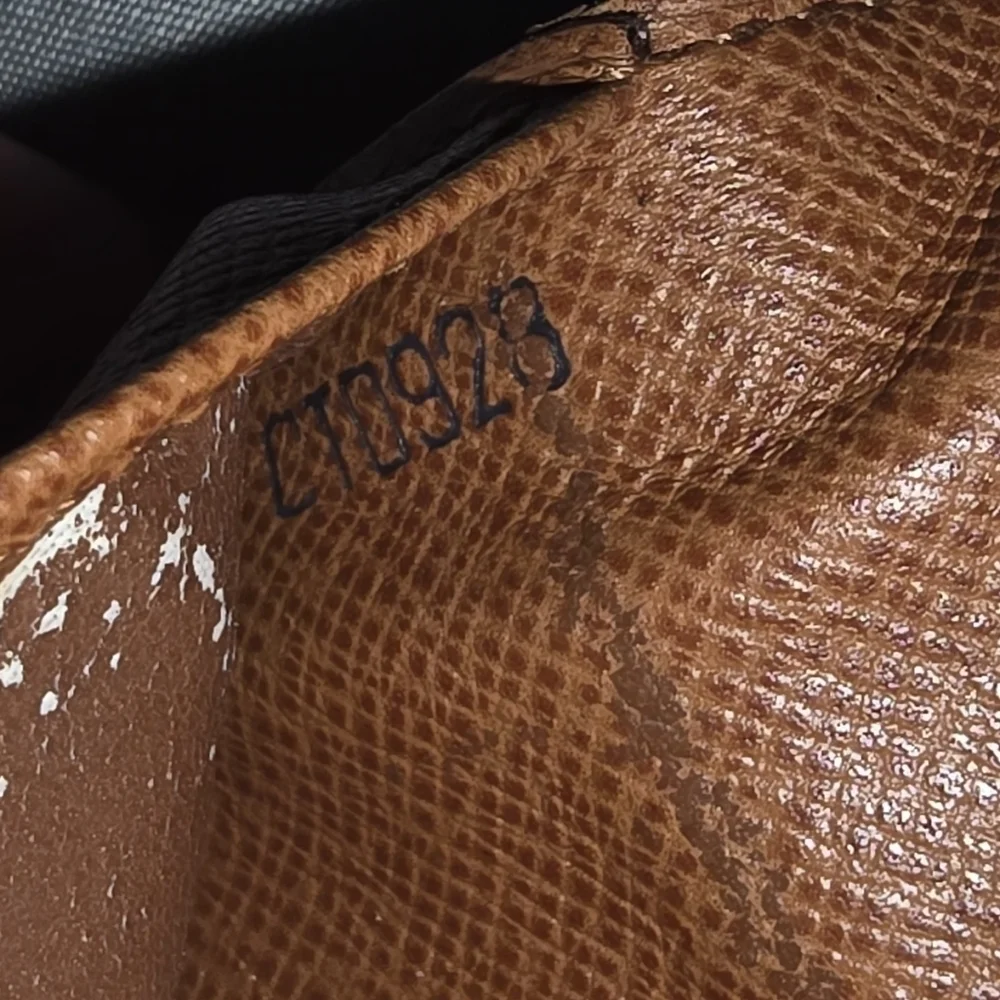 Authentic Louis Vuitton Monogram Card And Currency Wallet - Picture 8 of 9